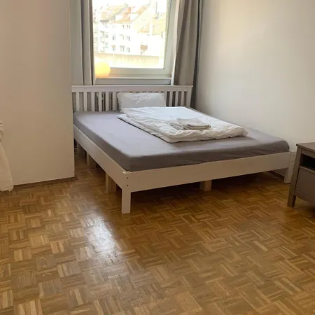 Appartement Flat Medien Hafen 30mintofair Düsseldorf
