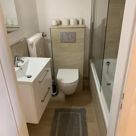 Flat Medien Hafen 30mintofair דיסלדורף